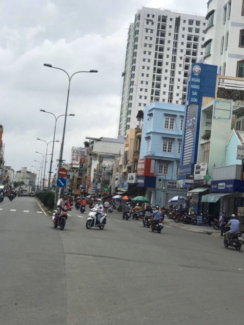 Bán  nhà mặt tiền đường Nguyễn Xí P13 Bình Thạnh 4.5x38m 182.6m2 giá chỉ 25.5 tỷ