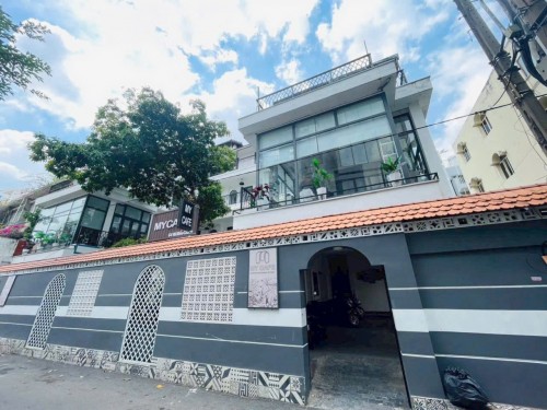 Cần Bán Nhà 64 Hồ Biểu Chánh Phường 11 Quận Phú Nhuận