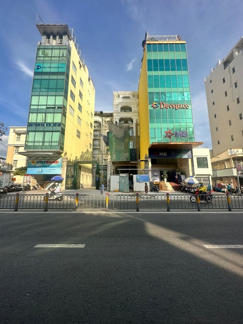 Cần Bán Nhà 90-90A-90B-90C Lê Văn Duyệt Phường 1 Quận Bình Thạnh