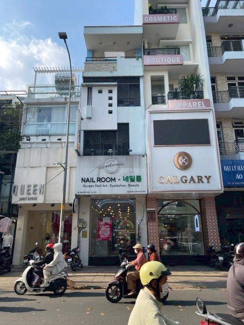 Chính Chủ Cần Bán Nhà 30-32 Nguyễn Trãi Phường 3 Quận 5