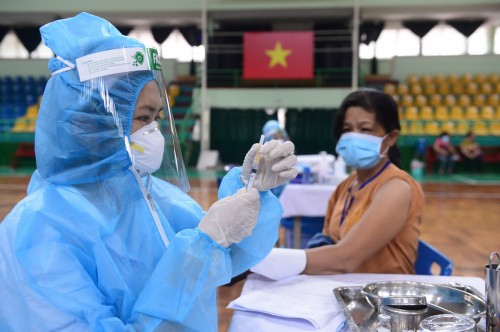 Hướng dẫn Cách ly Tại nhà Đối với Các Tiếp xúc Gần Với Bệnh dịch do Virus Corona 2019 (COVID-19)