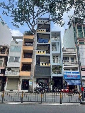 Cần Bán Nhà 1354 Đường 3 tháng 2 Phường 2 Quận 11