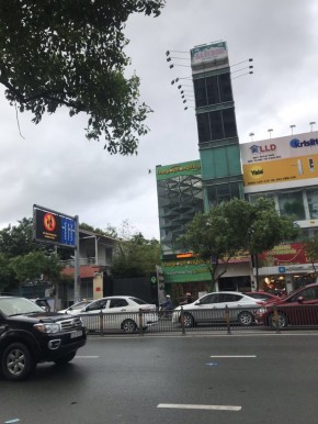 Chính chủ bán nhà MT Trần Quang Khải 4.2x23m. Trệt 5 lầu HDT:...